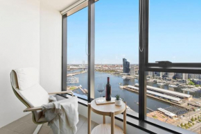 A 2BR Apt with Amazing Harbor Views FREE Parking